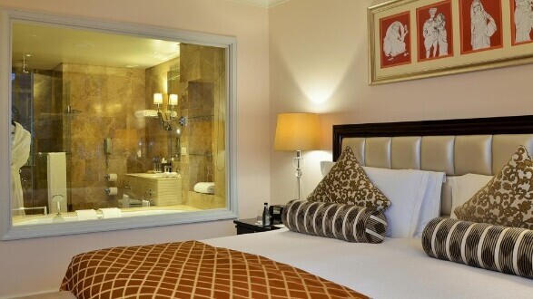 Superior Interior Room